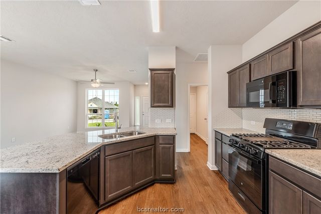 218 Cross Lane, Caldwell, TX 77836