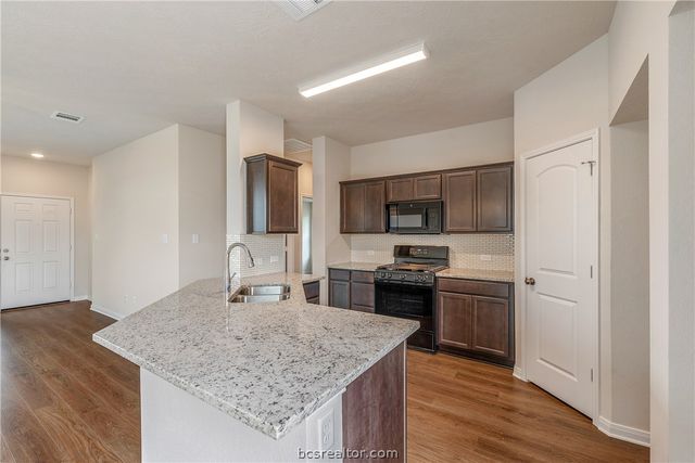 218 Cross Lane, Caldwell, TX 77836