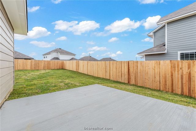 218 Cross Lane, Caldwell, TX 77836