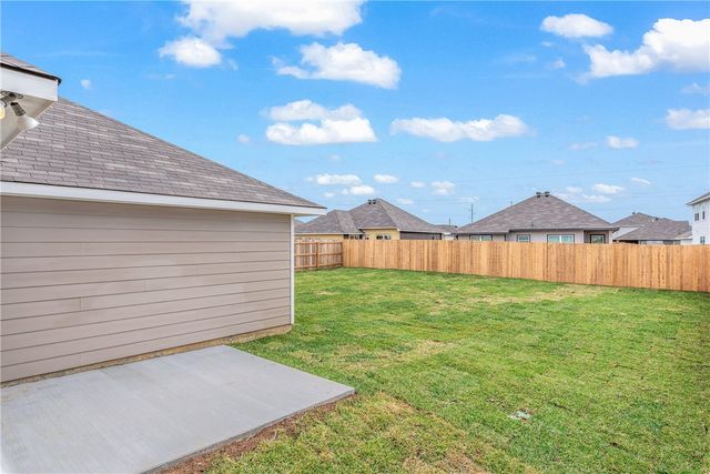 218 Cross Lane, Caldwell, TX 77836