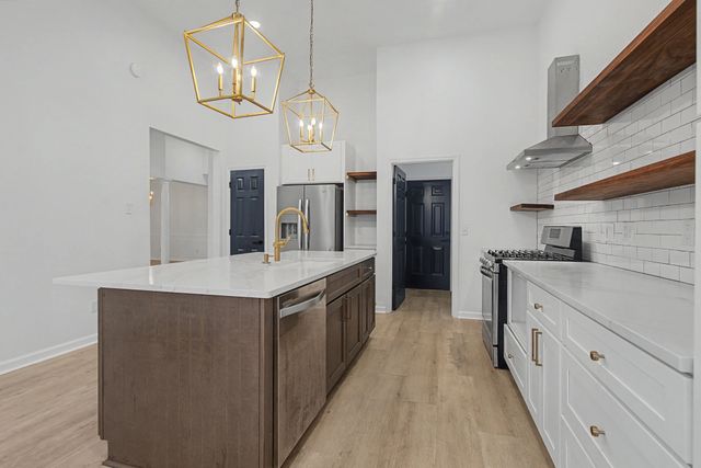 1030 Oakhall Dr, Mount Juliet, TN 37122