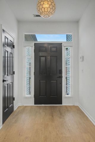 1030 Oakhall Dr, Mount Juliet, TN 37122