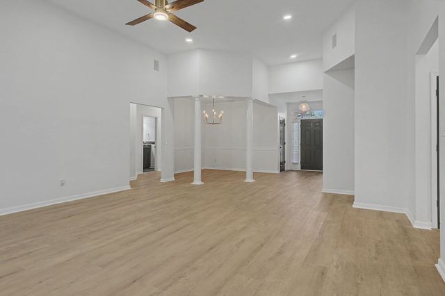 1030 Oakhall Dr, Mount Juliet, TN 37122