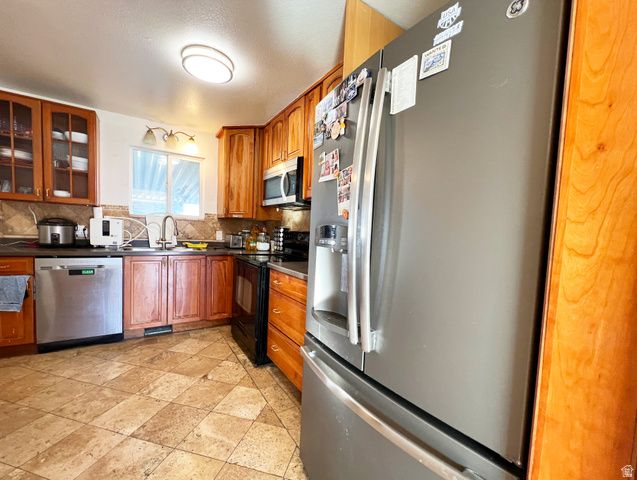 3784 W DIMRALL DR, Taylorsville, UT 84129