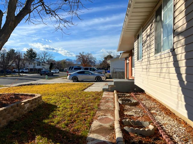 3784 W DIMRALL DR, Taylorsville, UT 84129