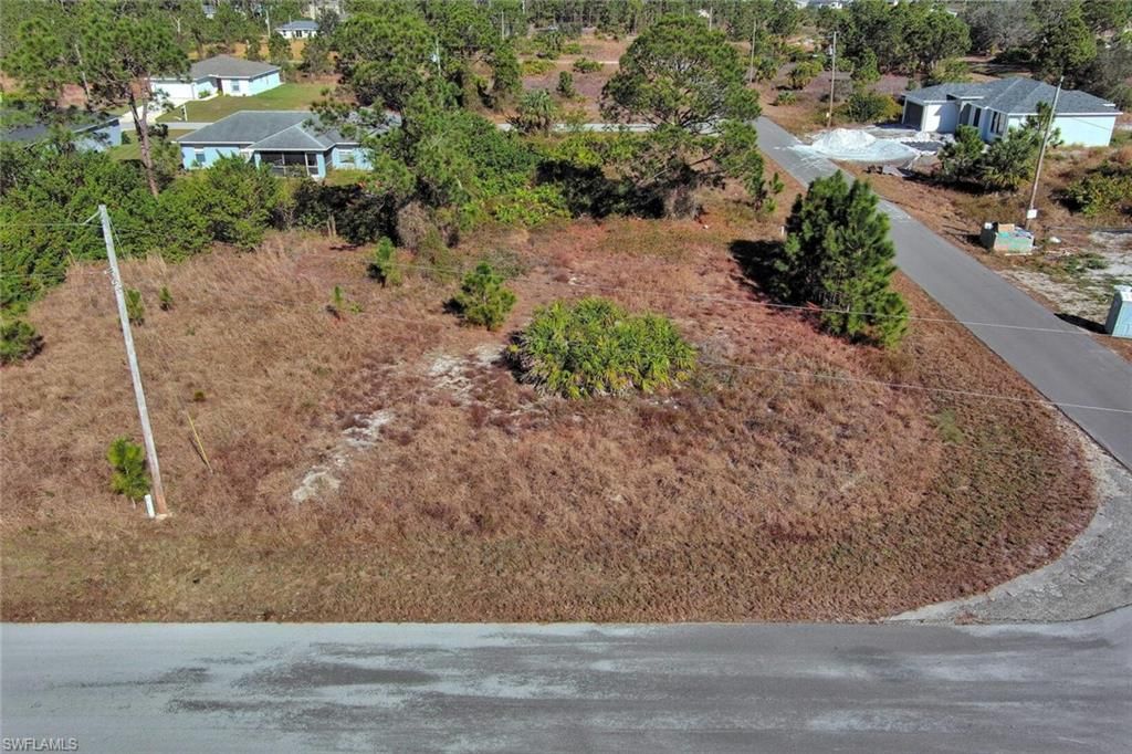 733 Bumby ST E, LEHIGH ACRES, FL 33974 — photo 3