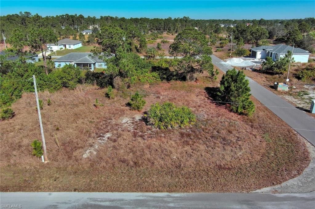 733 Bumby ST E, LEHIGH ACRES, FL 33974 — photo 4