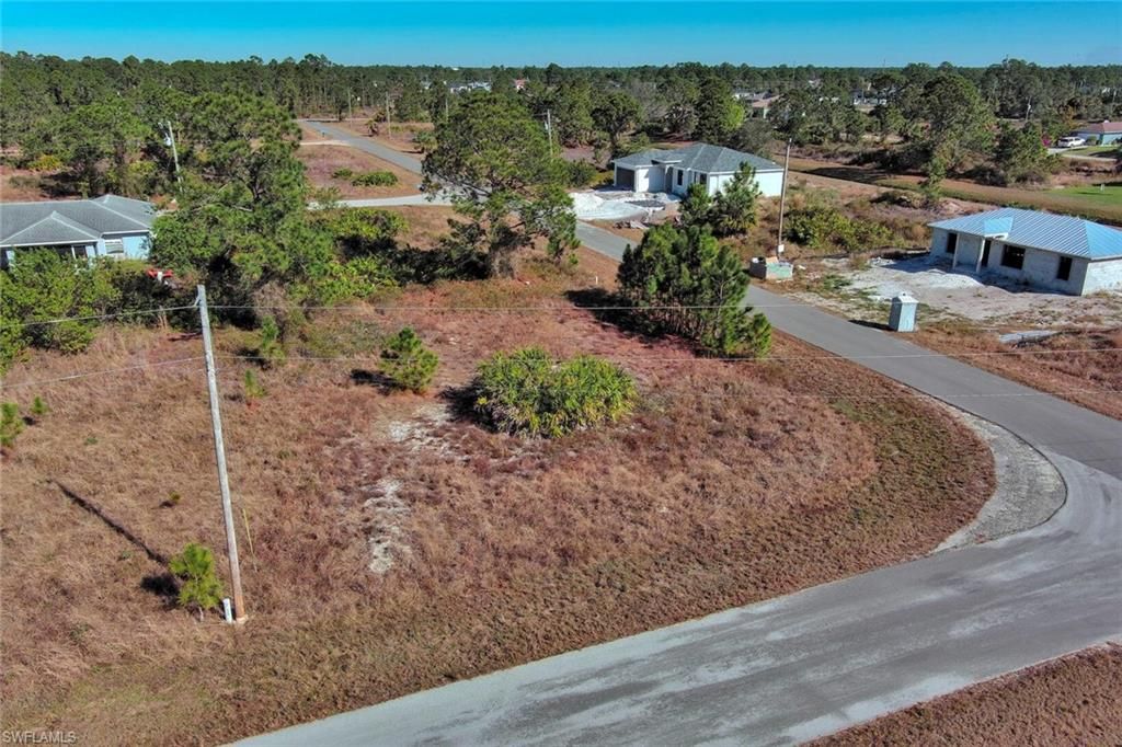 733 Bumby ST E, LEHIGH ACRES, FL 33974 — photo 5