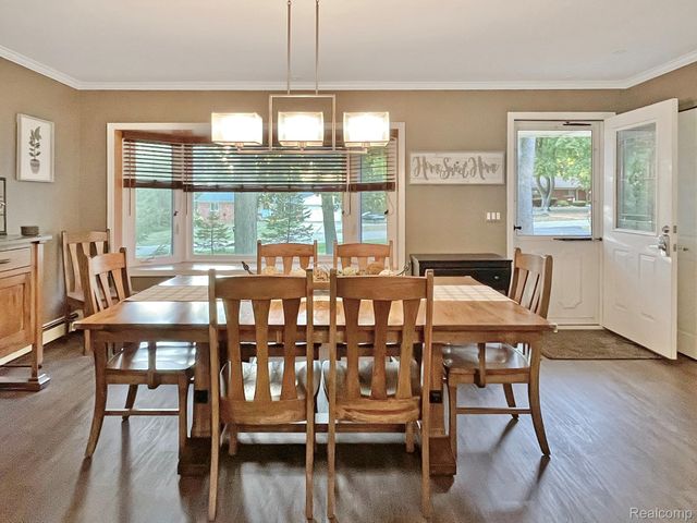 6460 Elmoor Drive, Troy, MI 48098