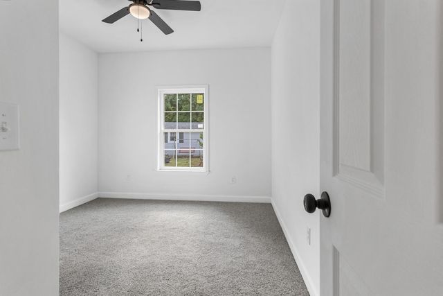 409 E Buckner Street, Tuscola, IL 61953