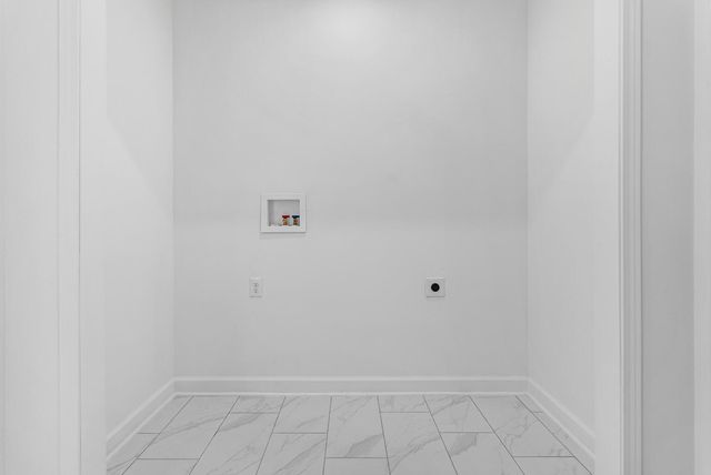 409 E Buckner Street, Tuscola, IL 61953