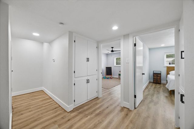 13184 Trail Hollow Drive 3184, Houston, TX 77079