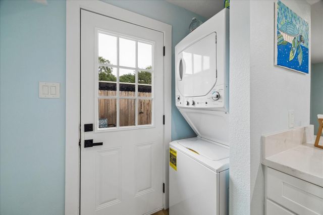13184 Trail Hollow Drive 3184, Houston, TX 77079