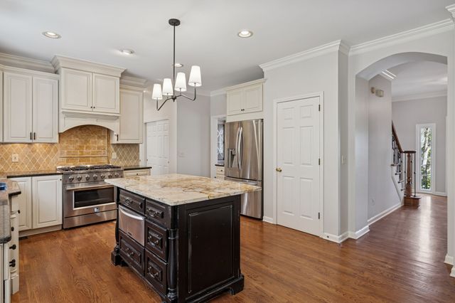 713 Roantree Dr, Brentwood, TN 37027