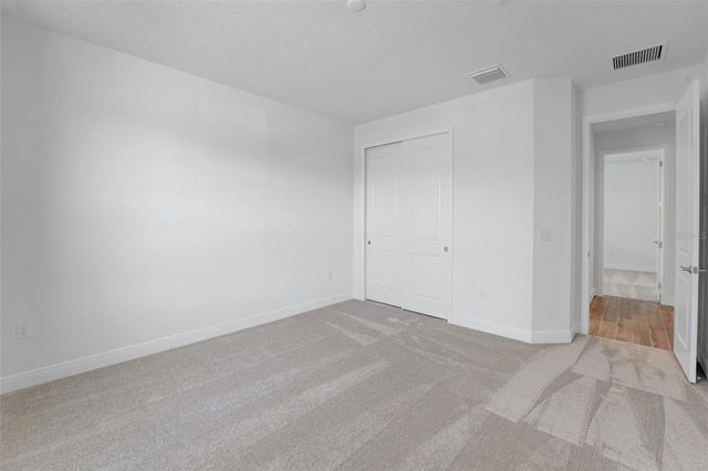 17527 VALLEYWOOD PARKWAY, Land O Lakes, FL 34638