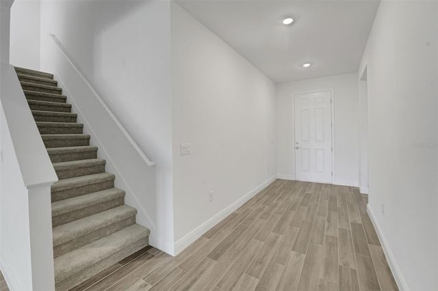 17527 VALLEYWOOD PARKWAY, Land O Lakes, FL 34638