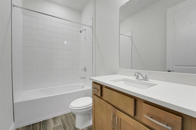 17527 VALLEYWOOD PARKWAY, Land O Lakes, FL 34638