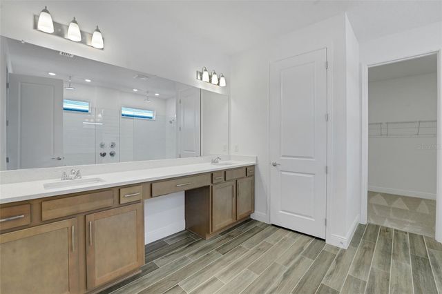 17527 VALLEYWOOD PARKWAY, Land O Lakes, FL 34638