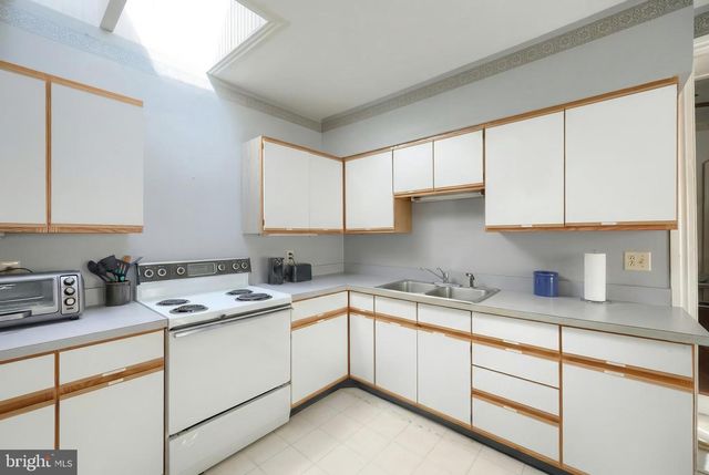 117 BALTIMORE ST, Hanover, PA 17331