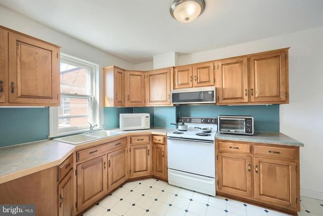 117 BALTIMORE ST, Hanover, PA 17331