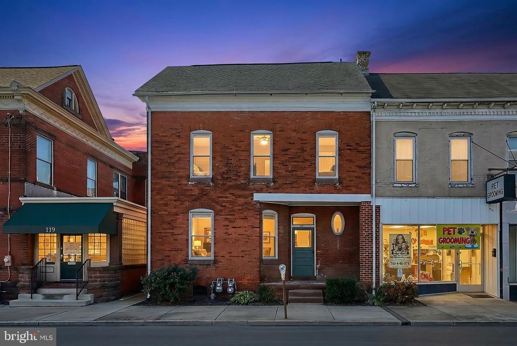 117 BALTIMORE ST, Hanover, PA 17331