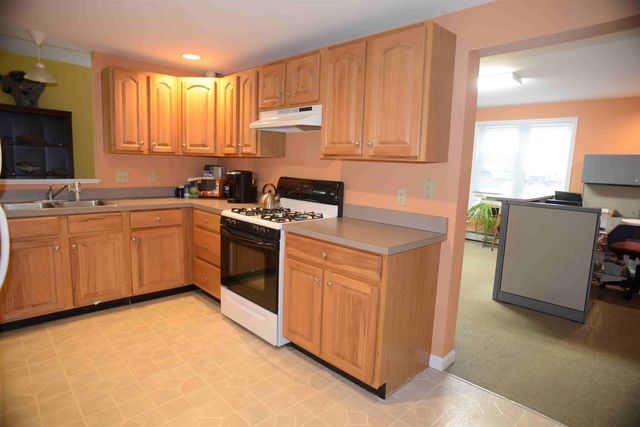 51 Portsmouth Avenue, Exeter, NH 03833