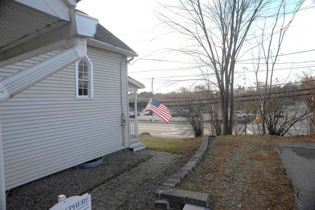 51 Portsmouth Avenue, Exeter, NH 03833