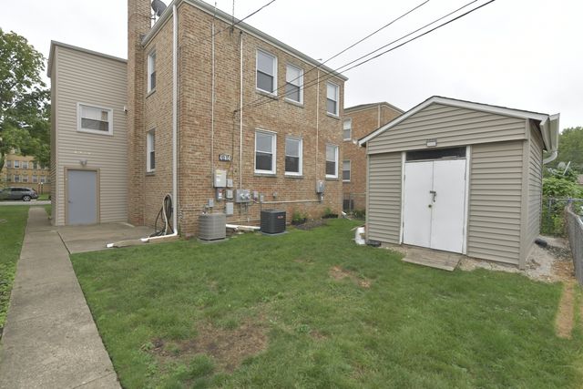 4914 Louise Street 1, Skokie, IL 60077