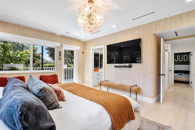 652 NE 105th Street, Miami Shores, FL 33138