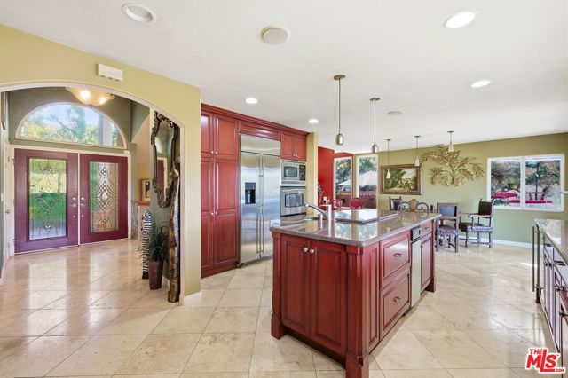 1022 Brookview Avenue, Westlake Village, CA 91361