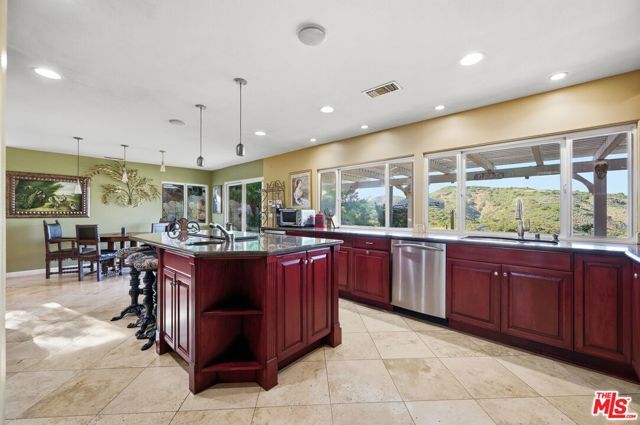 1022 Brookview Avenue, Westlake Village, CA 91361