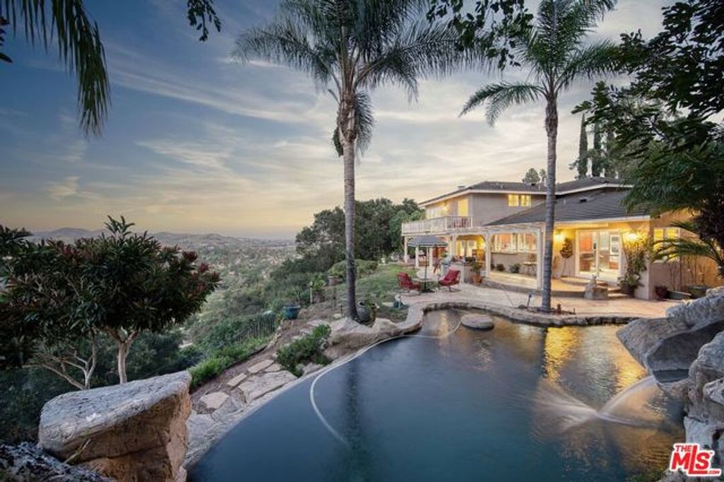 1022 Brookview Avenue, Westlake Village, CA 91361