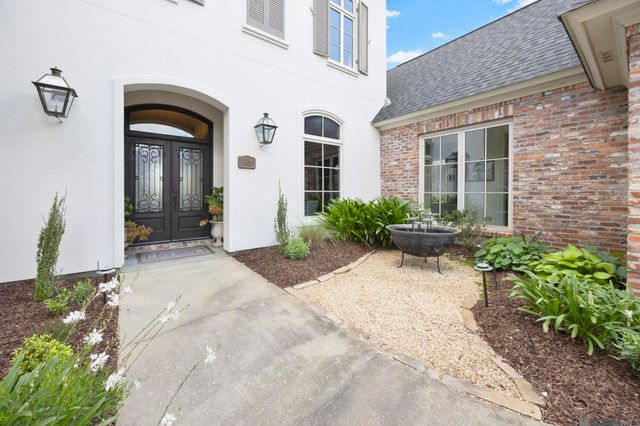 2219 S Turnberry Ave, Zachary, LA 70791