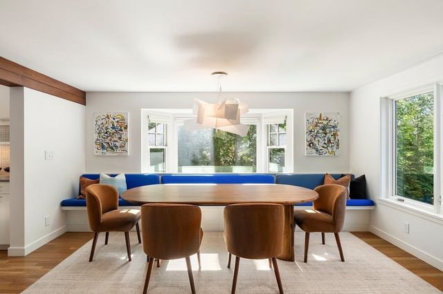15 Wedgwood Rd, Wellesley, MA 02481