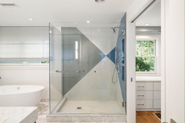 15 Wedgwood Rd, Wellesley, MA 02481