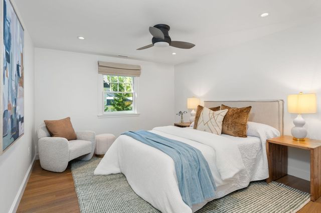 15 Wedgwood Rd, Wellesley, MA 02481