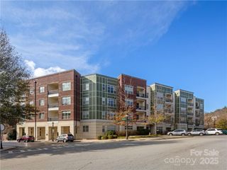 42 Schenck Parkway 109, Asheville, NC 28803