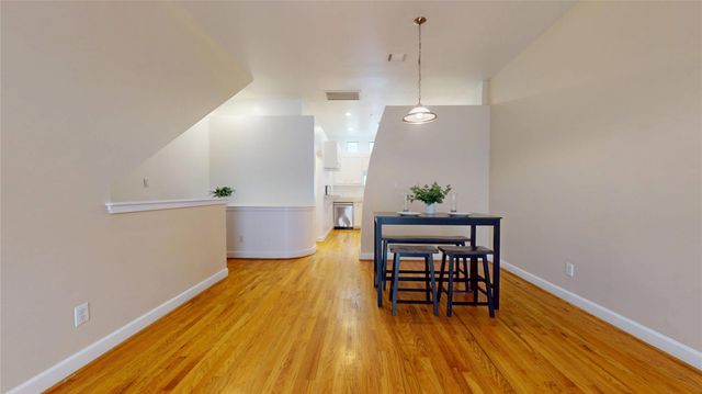 8715 Meadowcroft Drive 902, Houston, TX 77063