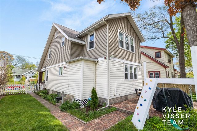 1106 Watkins Street, Grand Rapids, MI 49507