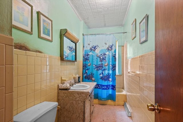 5-7 Arlington Terrace, Lawrence, MA 01841