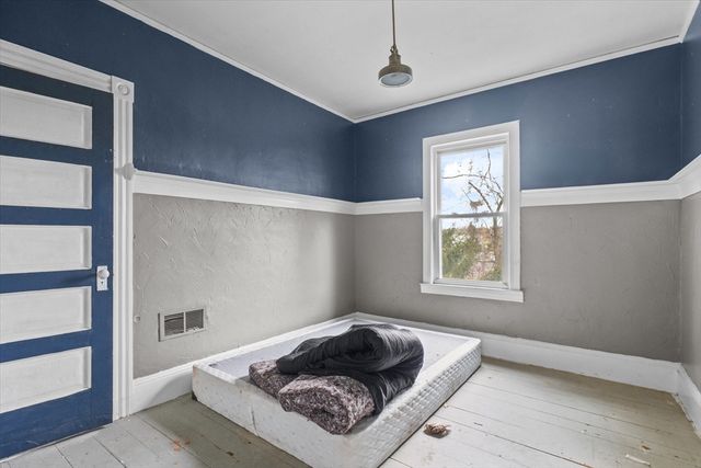 5-7 Arlington Terrace, Lawrence, MA 01841