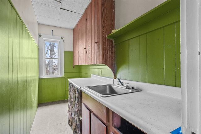 5-7 Arlington Terrace, Lawrence, MA 01841