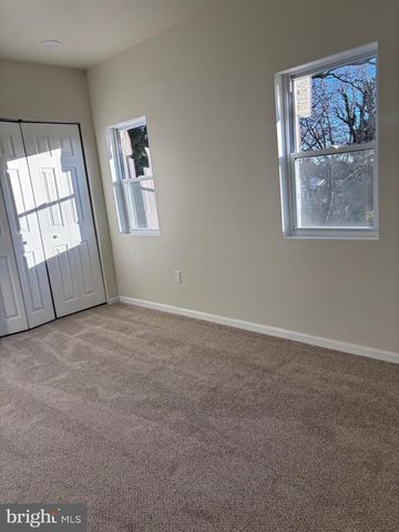 402 COLWYN AVE, Darby, PA 19023