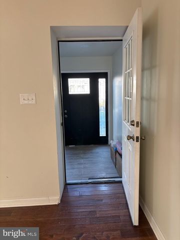 402 COLWYN AVE, Darby, PA 19023