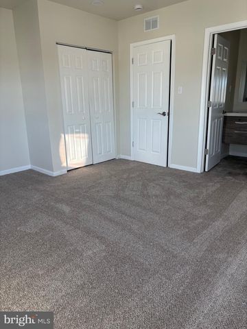 402 COLWYN AVE, Darby, PA 19023