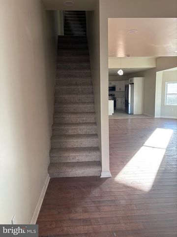 402 COLWYN AVE, Darby, PA 19023