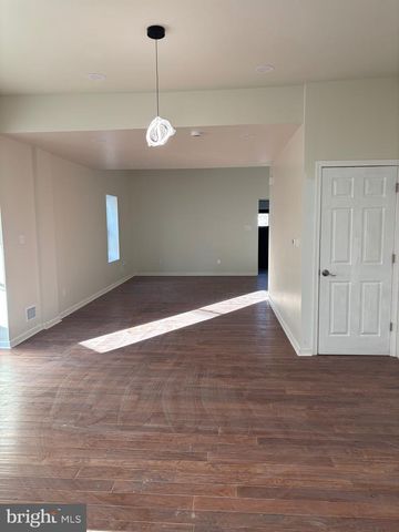 402 COLWYN AVE, Darby, PA 19023