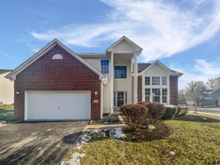 7485 Bold Venture Court, Lewis Center, OH 43035