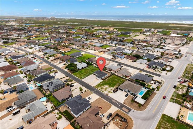 15738 Escapade St, Corpus Christi, TX 78418