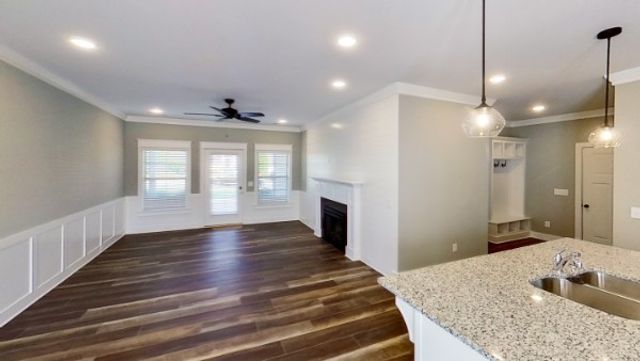 1103 McDonough Cir, Thompsons Station, TN 37179